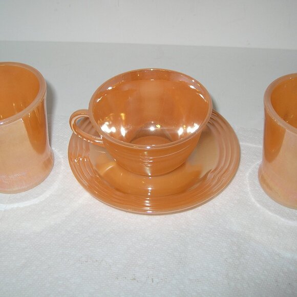 Vintage Fire King Peach Luster CUP & SAUCER & 2 MUGS Oven Ware USA F - Picture 3 of 4